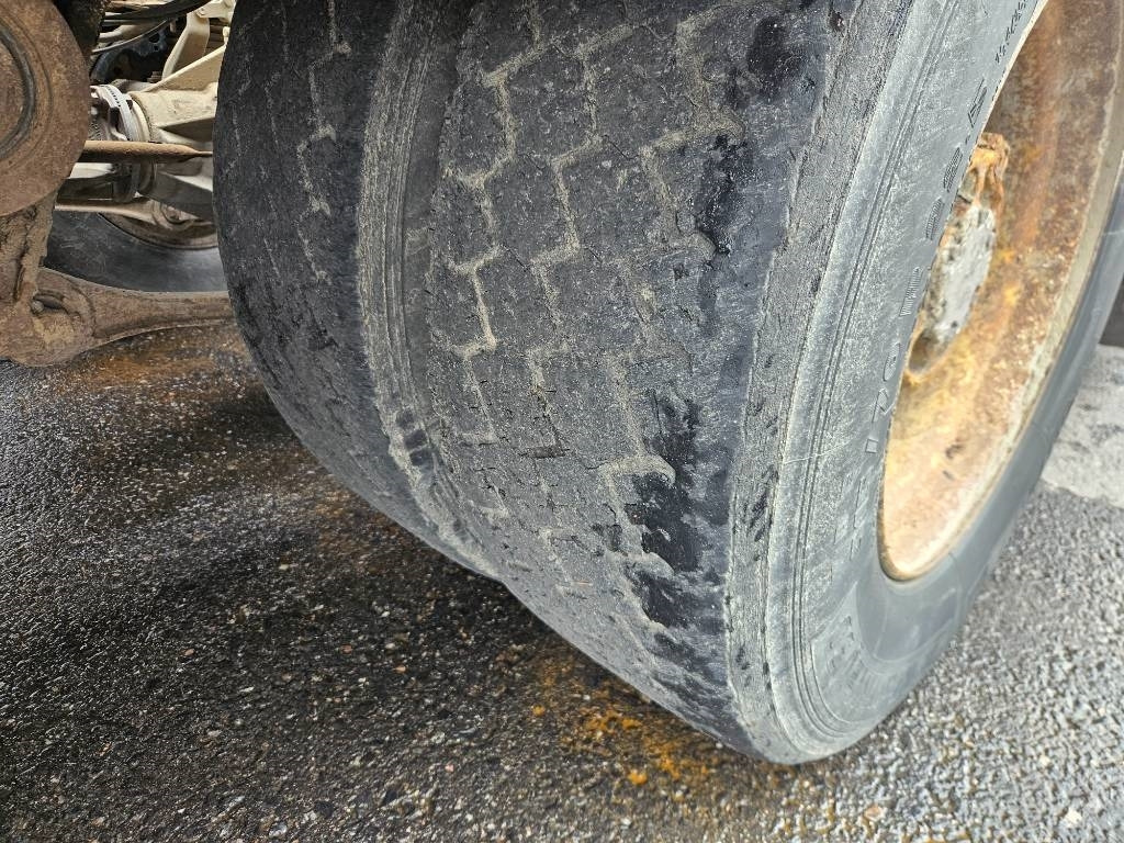 木材运输车 Volvo FH12 8x4：图13