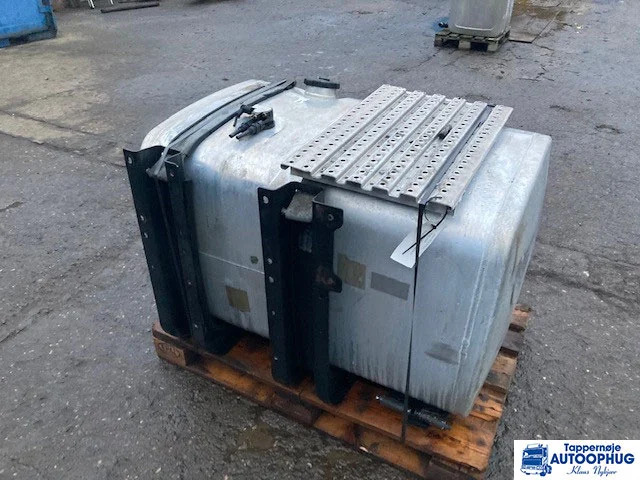 MAN Diesel tank 460 liter MAN 81.12201-5933 - 燃料箱 适用于 卡车:图2 MAN Diesel tank 460 liter MAN 81.12201-5933 - 燃料箱 适用于 卡车:图2