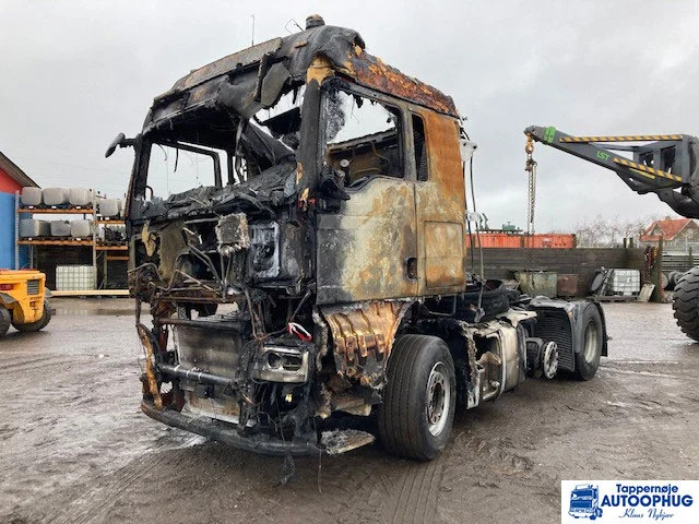 MAN TGX 26.510 Damage burnt - 牵引车:图1 MAN TGX 26.510 Damage burnt - 牵引车:图1