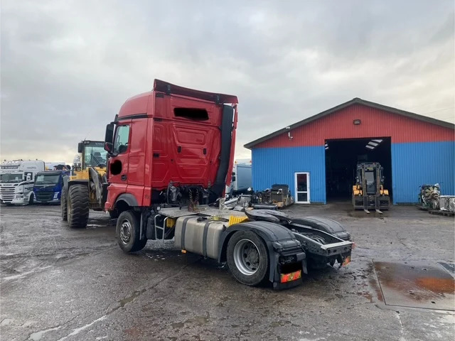 Mercedes Actros 1851 - 牵引车:图4 Mercedes Actros 1851 - 牵引车:图4