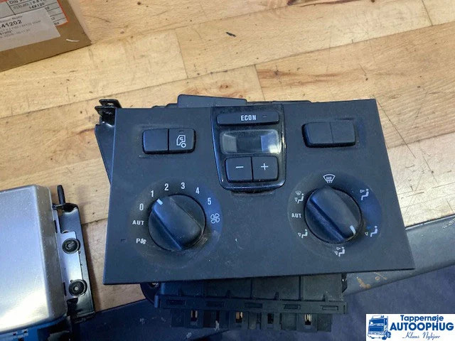 Scania ECU GMS P/N: 2148226 / 2559113 - ECU 适用于 卡车:图3 Scania ECU GMS P/N: 2148226 / 2559113 - ECU 适用于 卡车:图3