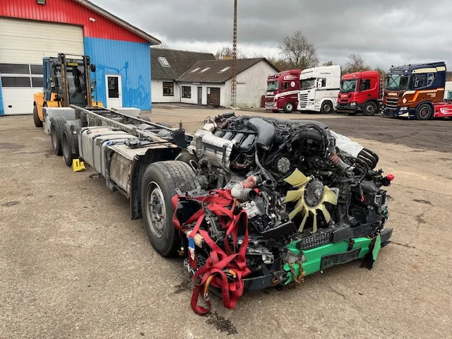 Scania S590 6X2 - 驾驶室底盘卡车:图2 Scania S590 6X2 - 驾驶室底盘卡车:图2