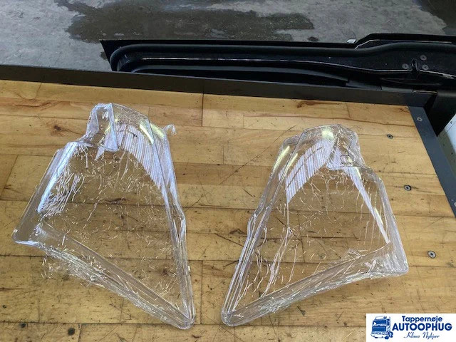 Volvo FH5 H7 – Forlygte glas - 电气系统 适用于 卡车:图1 Volvo FH5 H7 – Forlygte glas - 电气系统 适用于 卡车:图1