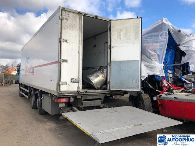 Volvo FM300 6X2 Coolbox - 冷藏车:图4 Volvo FM300 6X2 Coolbox - 冷藏车:图4