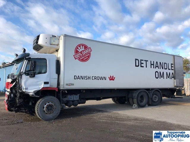 Volvo FM330 Coolerbox 6×2 - 冷藏车:图3 Volvo FM330 Coolerbox 6×2 - 冷藏车:图3