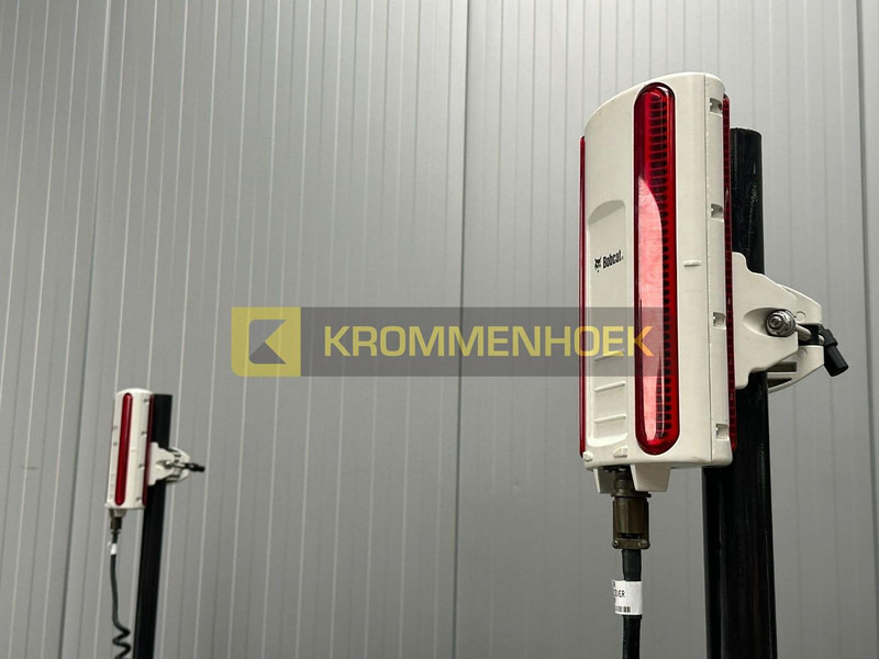 Bobcat Grader 244 cm HD Laser - 滑移装载机:图5 Bobcat Grader 244 cm HD Laser - 滑移装载机:图5