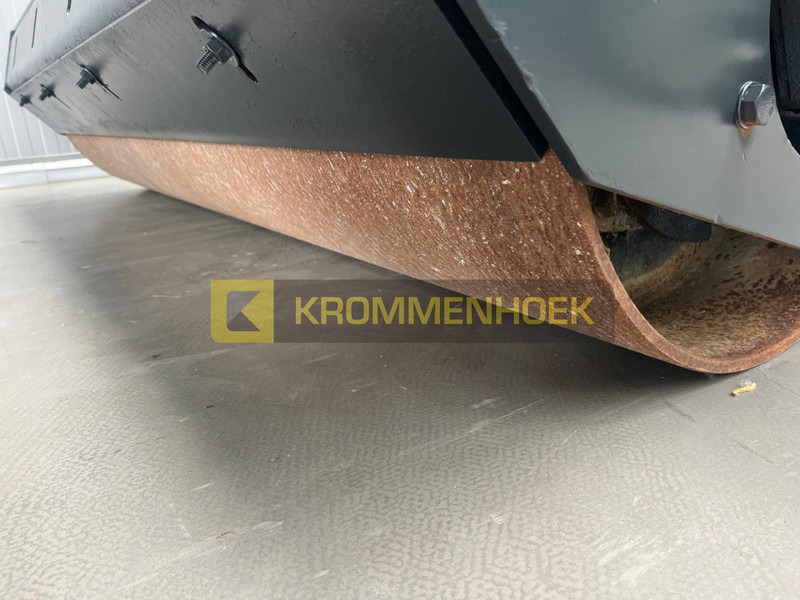 附件 适用于 装载机 Bobcat Vibratory roller 213 cm wals：图6
