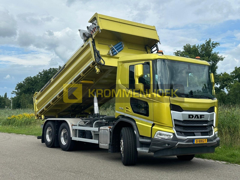 DAF XD 450 FAT Demo | 6x4 | 3 zijdige Kipper - 翻斗车:图1 DAF XD 450 FAT Demo | 6x4 | 3 zijdige Kipper - 翻斗车:图1
