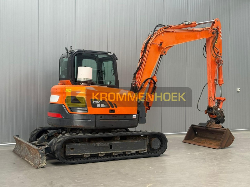 Doosan DX 85R-3 - 小型挖掘机:图4 Doosan DX 85R-3 - 小型挖掘机:图4