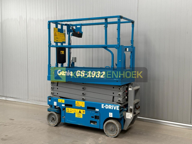 Genie GS 1932 E-drive - 剪式升降机:图3 Genie GS 1932 E-drive - 剪式升降机:图3