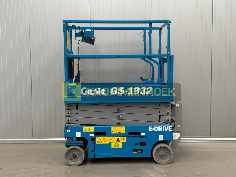 Genie GS 1932 E-drive - 剪式升降机:图1 Genie GS 1932 E-drive - 剪式升降机:图1