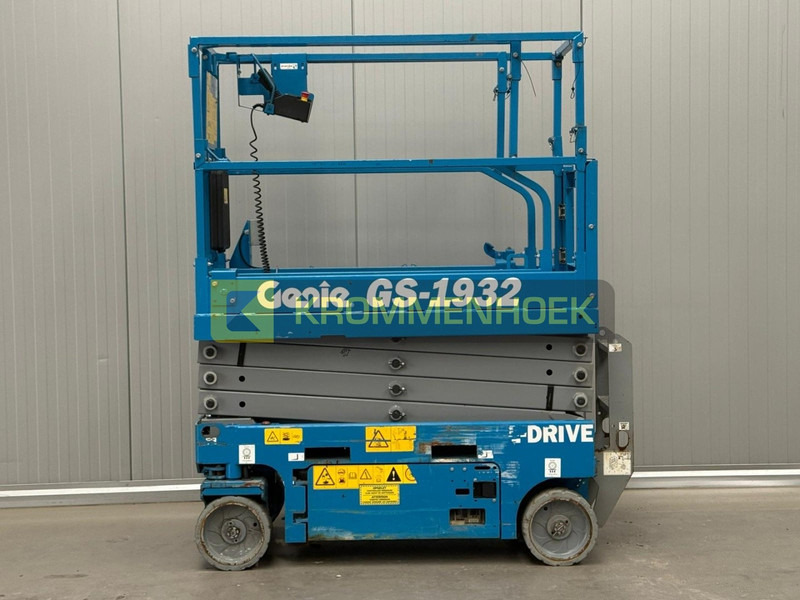 Genie GS 1932 E-drive - 剪式升降机:图1 Genie GS 1932 E-drive - 剪式升降机:图1