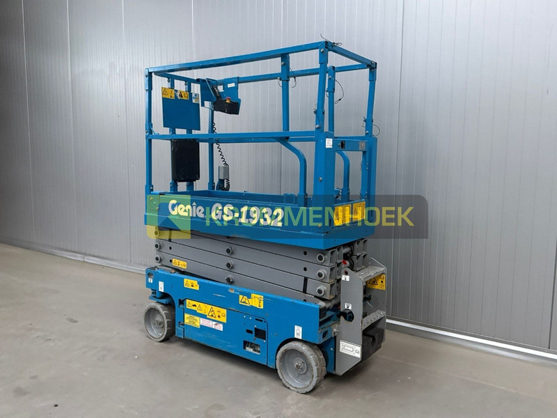 Genie GS 1932 - 剪式升降机:图3 Genie GS 1932 - 剪式升降机:图3