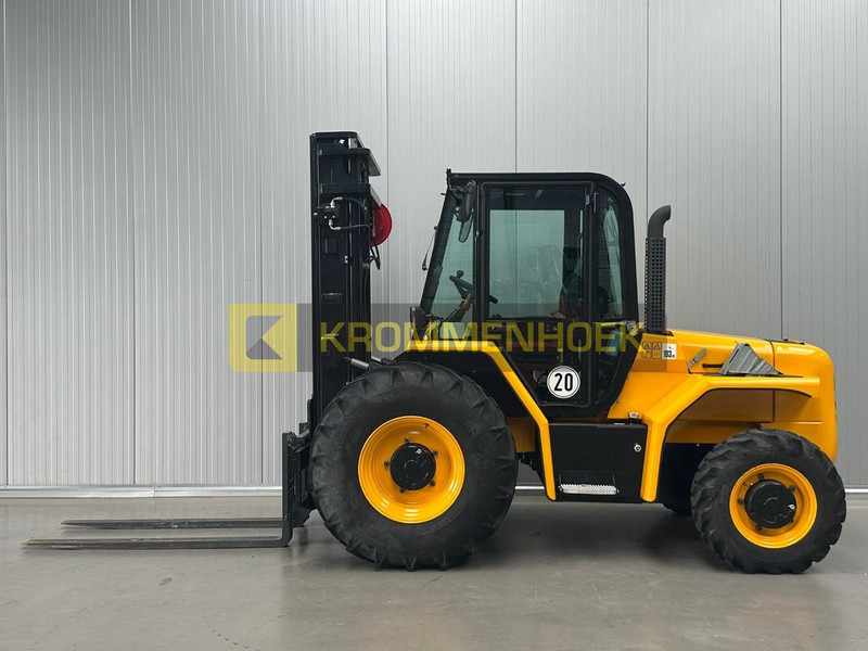 JCB 940 - 越野叉车:图1 JCB 940 - 越野叉车:图1