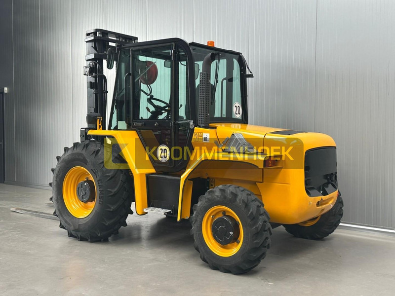 JCB 940 - 越野叉车:图3 JCB 940 - 越野叉车:图3