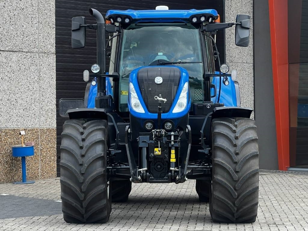 New Holland T7.270 Auto Command - 拖拉机:图4 New Holland T7.270 Auto Command - 拖拉机:图4