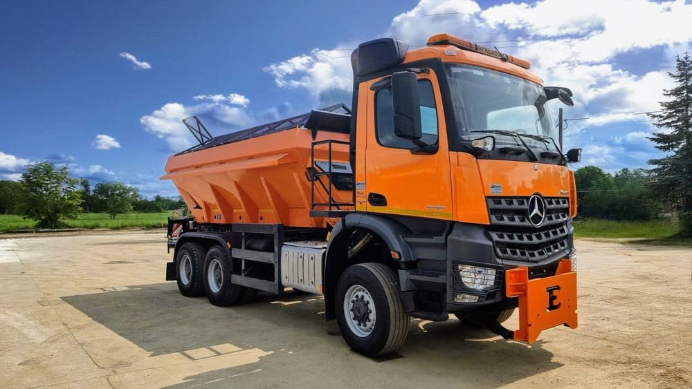 Mercedes-Benz AROCS 3333 6x6 - 卡车:图1 Mercedes-Benz AROCS 3333 6x6 - 卡车:图1