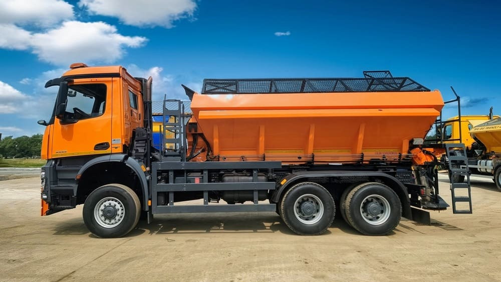 Mercedes-Benz AROCS 3333 6x6 - 卡车:图2 Mercedes-Benz AROCS 3333 6x6 - 卡车:图2