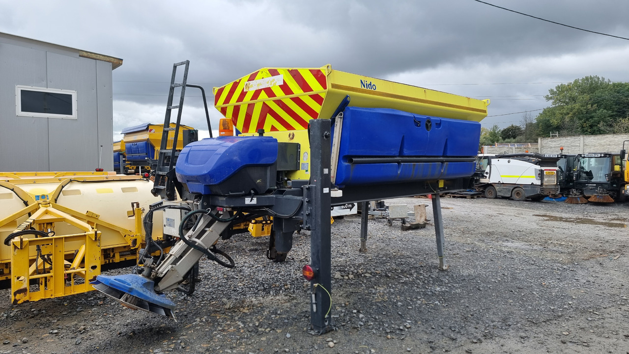 SCHMIDT Stratos Nido B50-36 - 撒沙机/ 撒盐机 适用于 撒沙机/ 撒盐机:图4 SCHMIDT Stratos Nido B50-36 - 撒沙机/ 撒盐机 适用于 撒沙机/ 撒盐机:图4