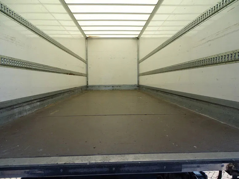 DAF LF 260 16 TON SLEEPER BOX 720X250X244 LBW 1.5 T - 厢式卡车:图3 DAF LF 260 16 TON SLEEPER BOX 720X250X244 LBW 1.5 T - 厢式卡车:图3