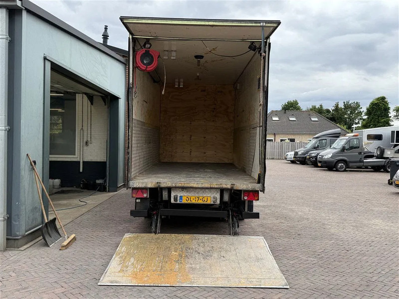 Mercedes-Benz Sprinter 519 EURO 5 BE.COMBINATIE 3.3 TON LOADCAP - 牵引车:图5 Mercedes-Benz Sprinter 519 EURO 5 BE.COMBINATIE 3.3 TON LOADCAP - 牵引车:图5