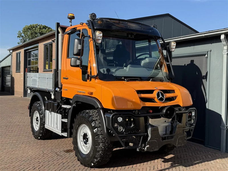 Mercedes-Benz Unimog U 218 Kipper 3 Seats 4WD AGRI Euro 6 - 卡车:图1 Mercedes-Benz Unimog U 218 Kipper 3 Seats 4WD AGRI Euro 6 - 卡车:图1