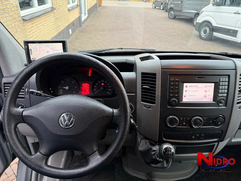 Volkswagen Crafter 50 2.0 136 PK 3 zits Airco Cruise Camera Navigatie Nette Auto! 11/2015 租赁 Volkswagen Crafter 50 2.0 136 PK 3 zits Airco Cruise Camera Navigatie Nette Auto! 11/2015：图9