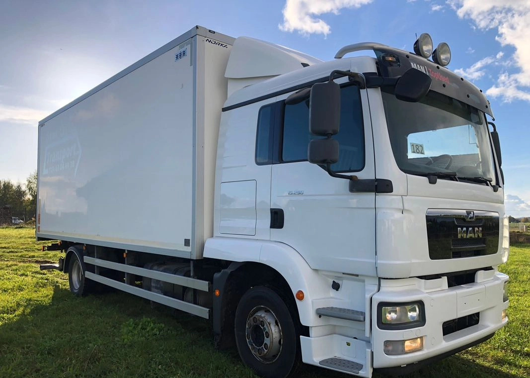 MAN 15.290 Winda Bok otwierany 18 Palet - 等温卡车:图5 MAN 15.290 Winda Bok otwierany 18 Palet - 等温卡车:图5