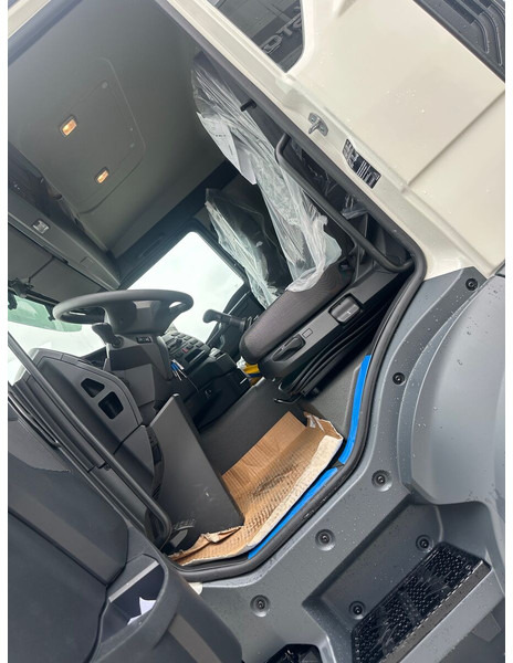 MAN 41.440 - 驾驶室底盘卡车:图5 MAN 41.440 - 驾驶室底盘卡车:图5