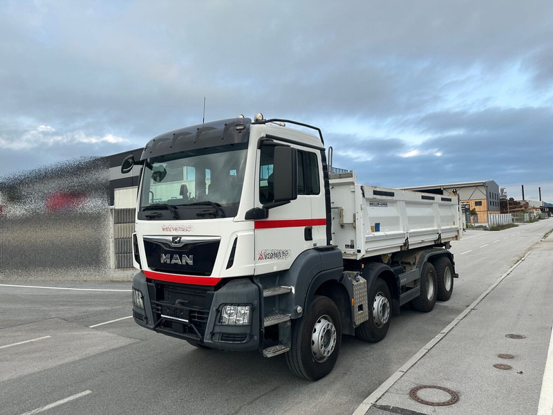 MAN TGS 35.500 8X4 BB - 翻斗车:图2 MAN TGS 35.500 8X4 BB - 翻斗车:图2