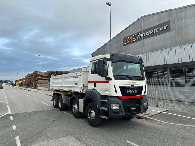 MAN TGS 35.500 8X4 BB - 翻斗车:图1 MAN TGS 35.500 8X4 BB - 翻斗车:图1