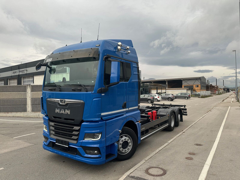 MAN TGX 26.440 - 驾驶室底盘卡车:图2 MAN TGX 26.440 - 驾驶室底盘卡车:图2