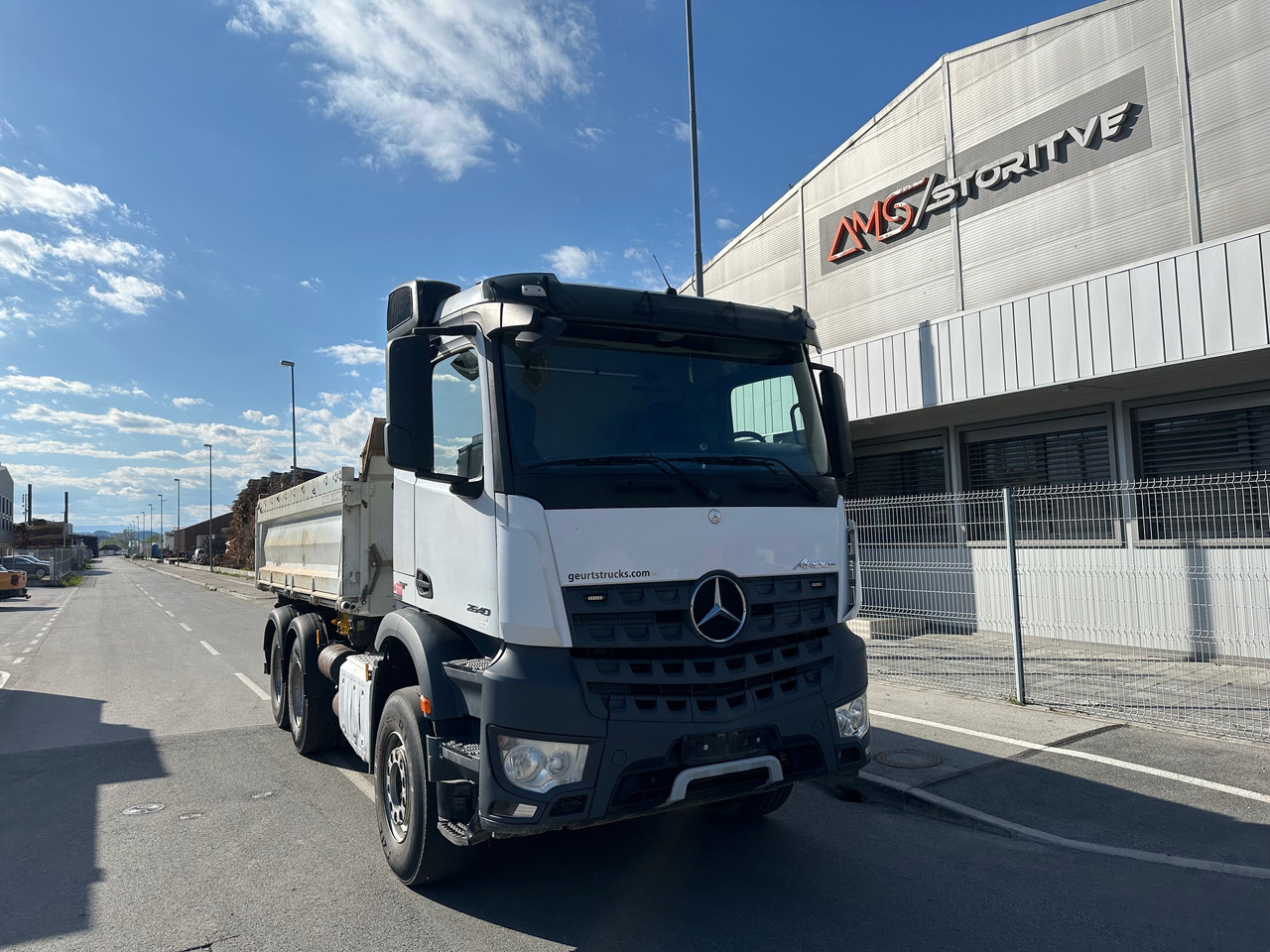 MERCEDES-BENZ Arocs 26.40 bordmatic Meiller - 翻斗车:图1 MERCEDES-BENZ Arocs 26.40 bordmatic Meiller - 翻斗车:图1