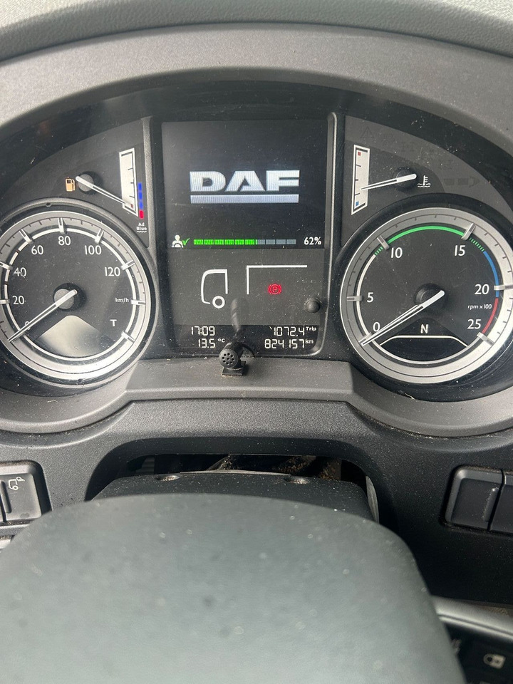 DAF XF 106.440 XF106-440 Space Cab, Full spoilers - 牵引车:图5 DAF XF 106.440 XF106-440 Space Cab, Full spoilers - 牵引车:图5