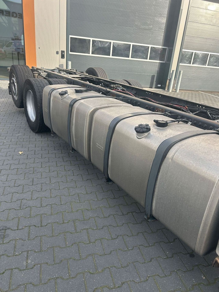 DAF XF 530 XF530 Super Space Cab FAR - 驾驶室底盘卡车:图3 DAF XF 530 XF530 Super Space Cab FAR - 驾驶室底盘卡车:图3