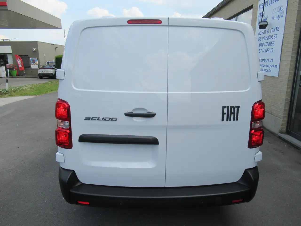 Fiat Scudo L3,bte auto, 145cv, neuf, 25900€+TVA - 无侧窗厢式货车:图4 Fiat Scudo L3,bte auto, 145cv, neuf, 25900€+TVA - 无侧窗厢式货车:图4