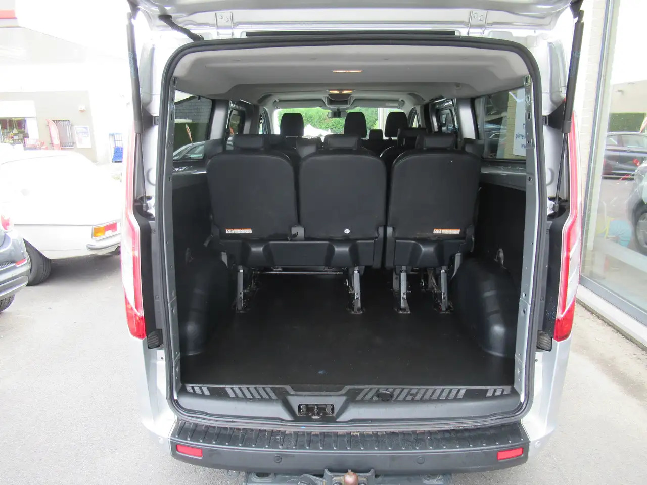 Ford Transit Custom 2.0 TDCi L2H1 Ambiente 23900€+TVA/BTW - 小型客车:图5 Ford Transit Custom 2.0 TDCi L2H1 Ambiente 23900€+TVA/BTW - 小型客车:图5