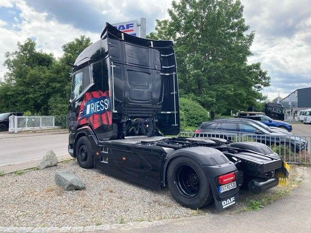 DAF XG 530 FT Vollluft Leder Kamera SpurH DAF XG 530 FT Vollluft Leder Kamera - 牵引车:图5 DAF XG 530 FT Vollluft Leder Kamera SpurH DAF XG 530 FT Vollluft Leder Kamera - 牵引车:图5