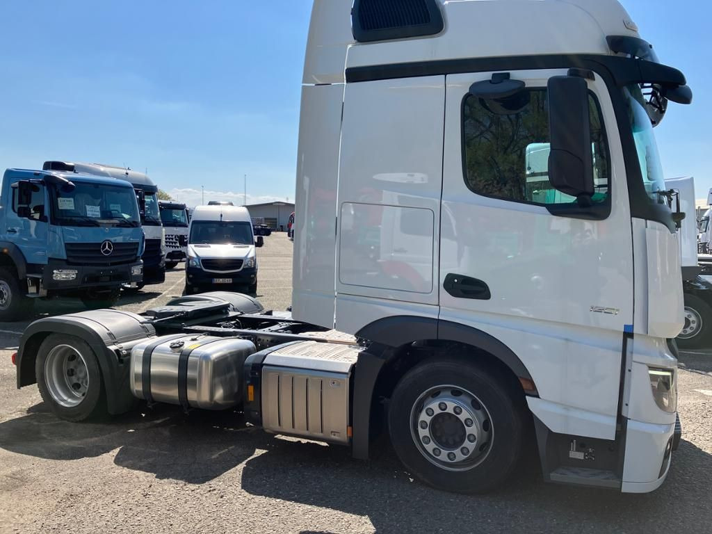 Mercedes-Benz Actros 1851 LS 4x2 - 牵引车:图4 Mercedes-Benz Actros 1851 LS 4x2 - 牵引车:图4