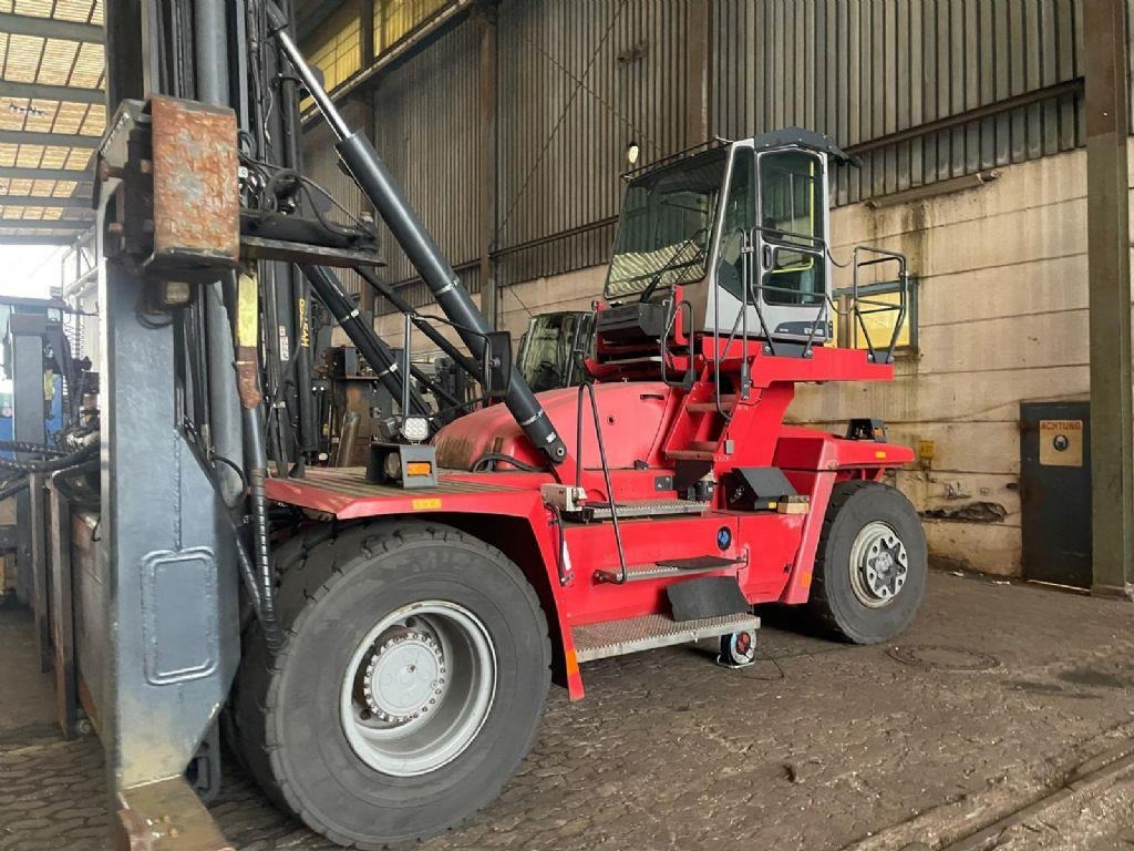 Kalmar DCF100-45E7 - 集装箱叉装车:图3 Kalmar DCF100-45E7 - 集装箱叉装车:图3