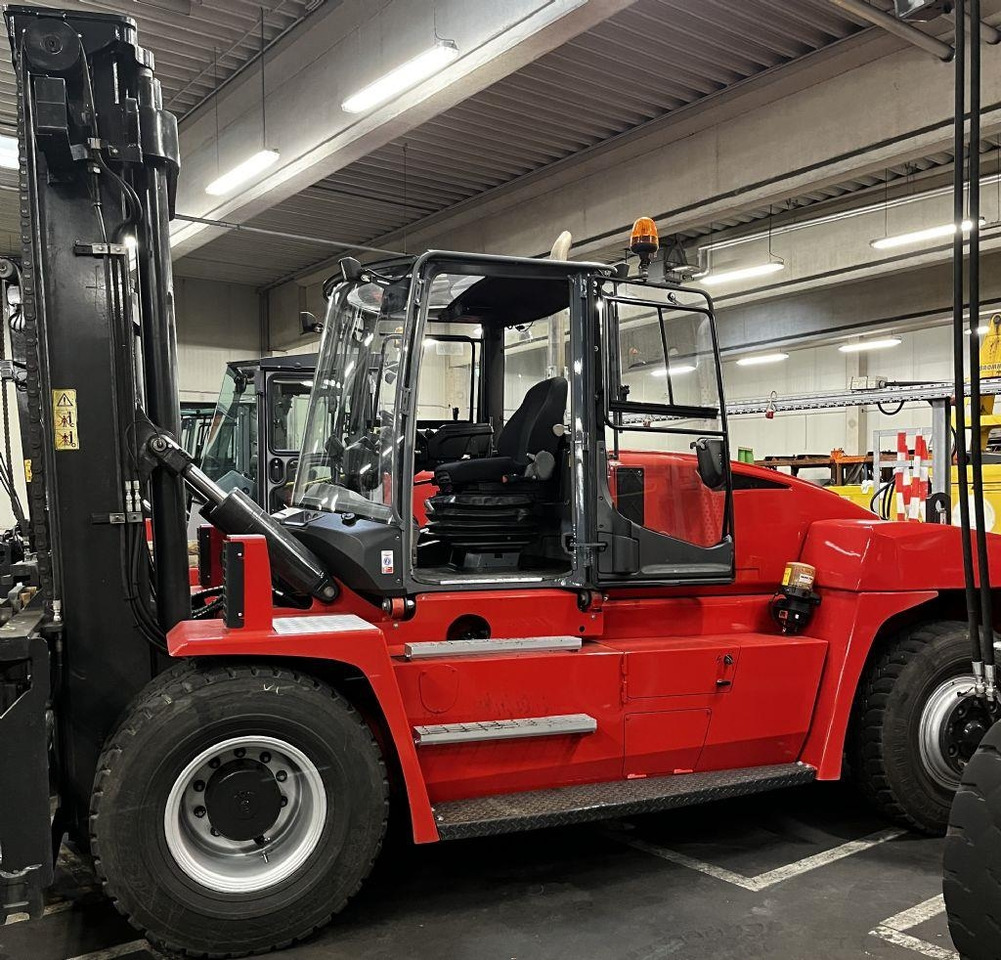 Kalmar DCG120-12 - 柴油叉车:图1 Kalmar DCG120-12 - 柴油叉车:图1