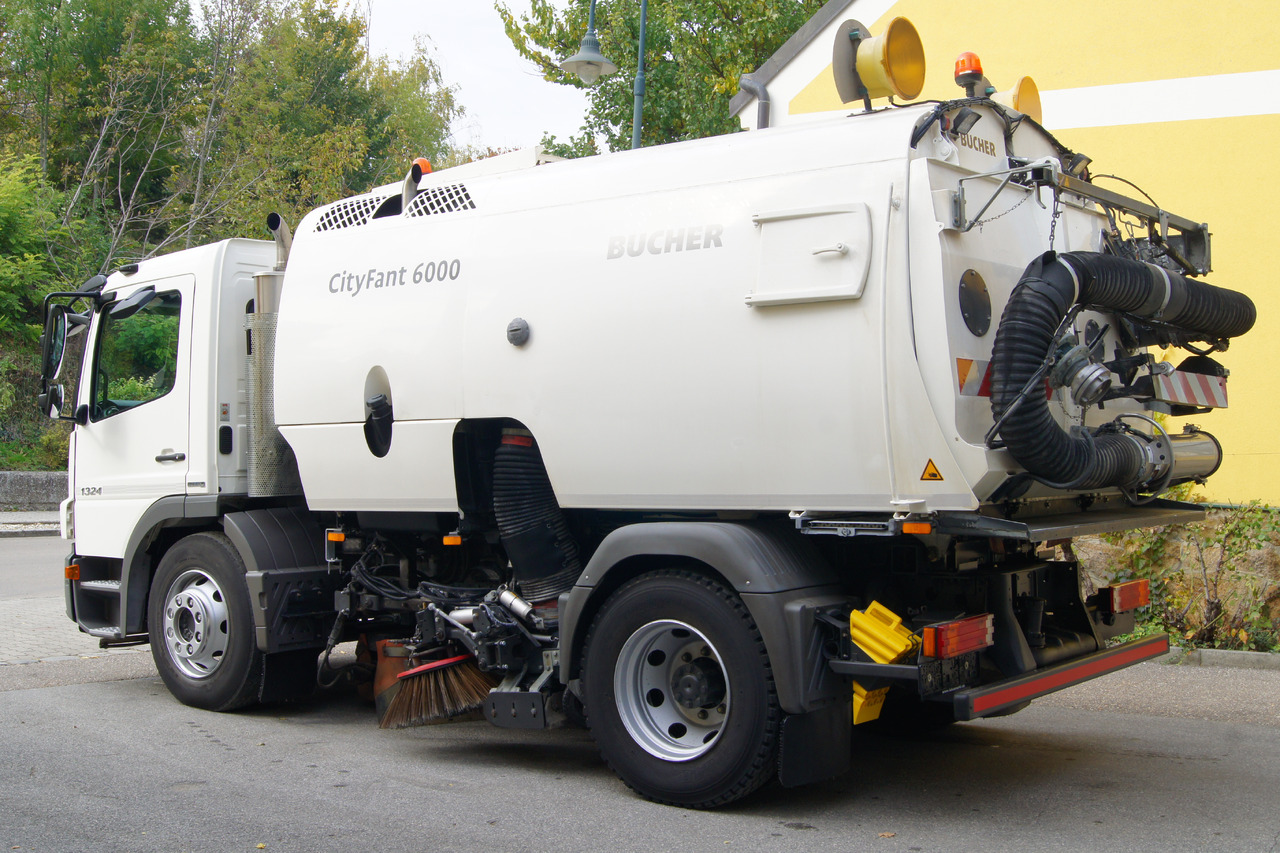 MERCEDES-BENZ ATEGO 1324 / BUCHER CityFant 6000 TWIN, beidseitig + Heck, Aufbaumotor - 道路清扫机:图4 MERCEDES-BENZ ATEGO 1324 / BUCHER CityFant 6000 TWIN, beidseitig + Heck, Aufbaumotor - 道路清扫机:图4