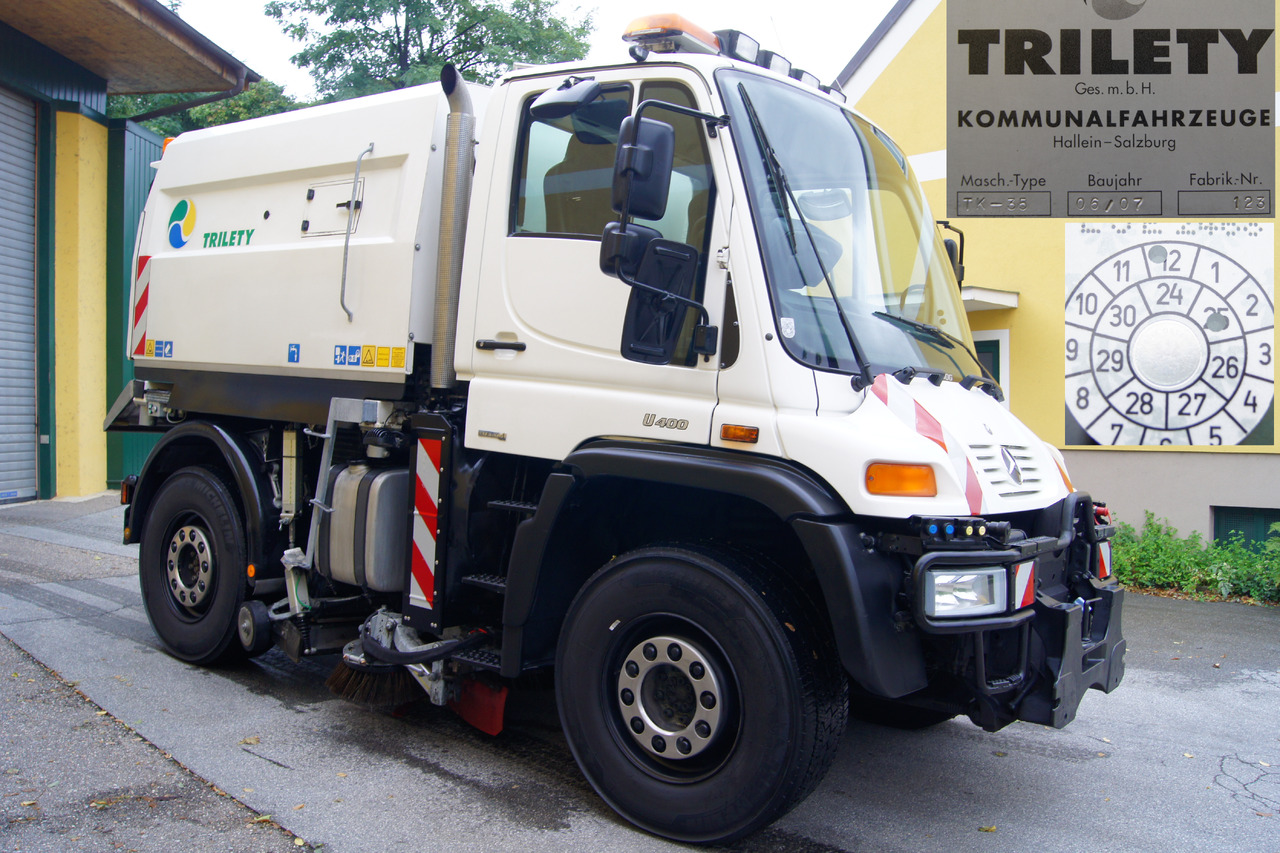 MERCEDES-BENZ Unimog U400 + TRILETY Kehrmaschine/TÜV/EUR4/Leistungshydraulik - 道路清扫机:图2 MERCEDES-BENZ Unimog U400 + TRILETY Kehrmaschine/TÜV/EUR4/Leistungshydraulik - 道路清扫机:图2