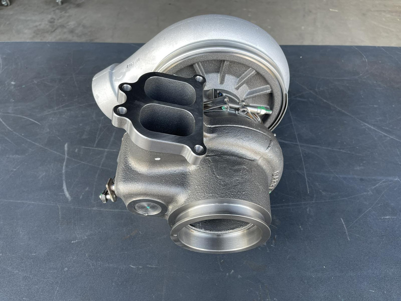 SCANIA TURBOCHARGER DC16 PDE 2387824, 1754217 - 涡轮增压器 适用于 卡车:图4 SCANIA TURBOCHARGER DC16 PDE 2387824, 1754217 - 涡轮增压器 适用于 卡车:图4