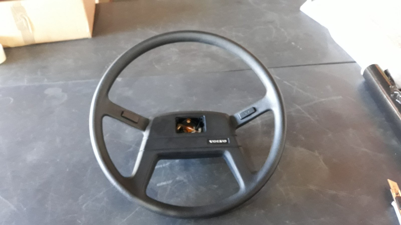 VOLVO STEERING WHEEL - 1607359 - 方向盘 适用于 卡车:图1 VOLVO STEERING WHEEL - 1607359 - 方向盘 适用于 卡车:图1