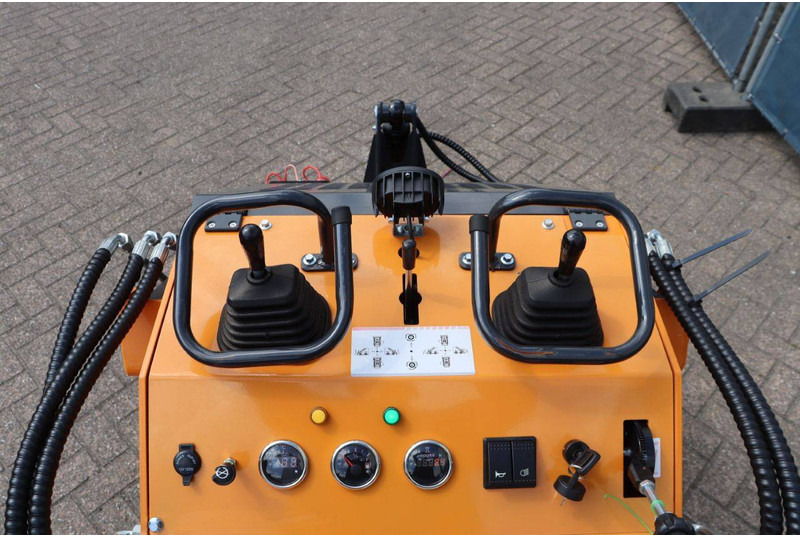 新的 履带式装载机 ARTEER QB-480:图20 新的 履带式装载机 ARTEER QB-480:图20