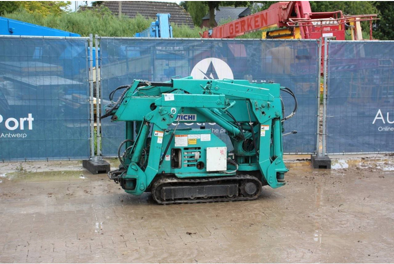 Aichi UJ012 - 履带式起重机:图1 Aichi UJ012 - 履带式起重机:图1