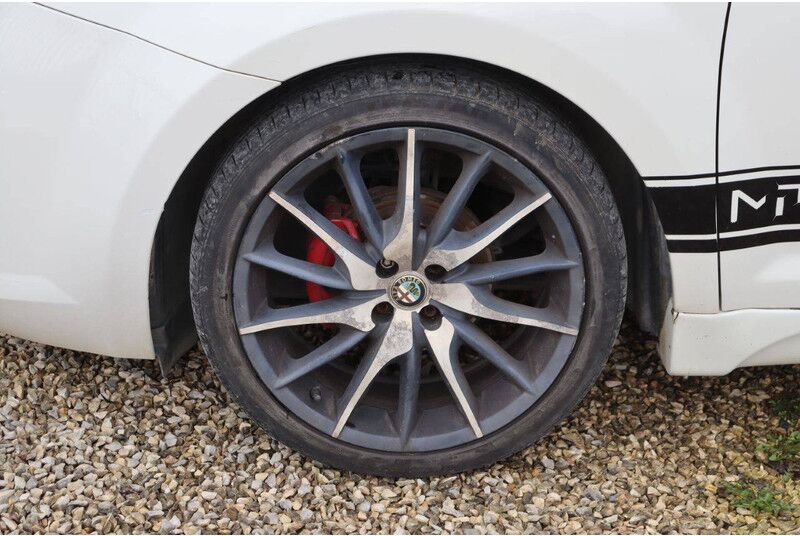轿车 Alfa Romeo MiTo:图13 轿车 Alfa Romeo MiTo:图13