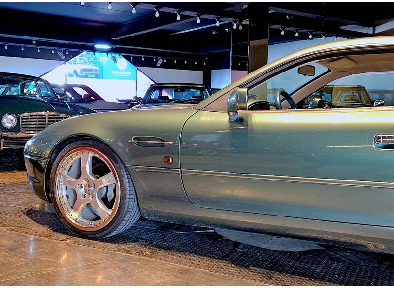 Aston Martin DB7 Automatic - 汽车:图2 Aston Martin DB7 Automatic - 汽车:图2
