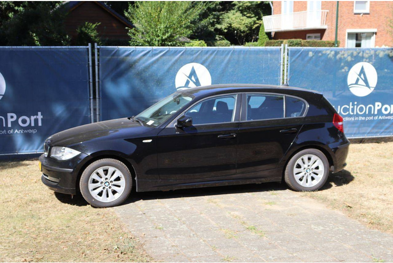 BMW 1 Serie 116i - 轿车:图1 BMW 1 Serie 116i - 轿车:图1